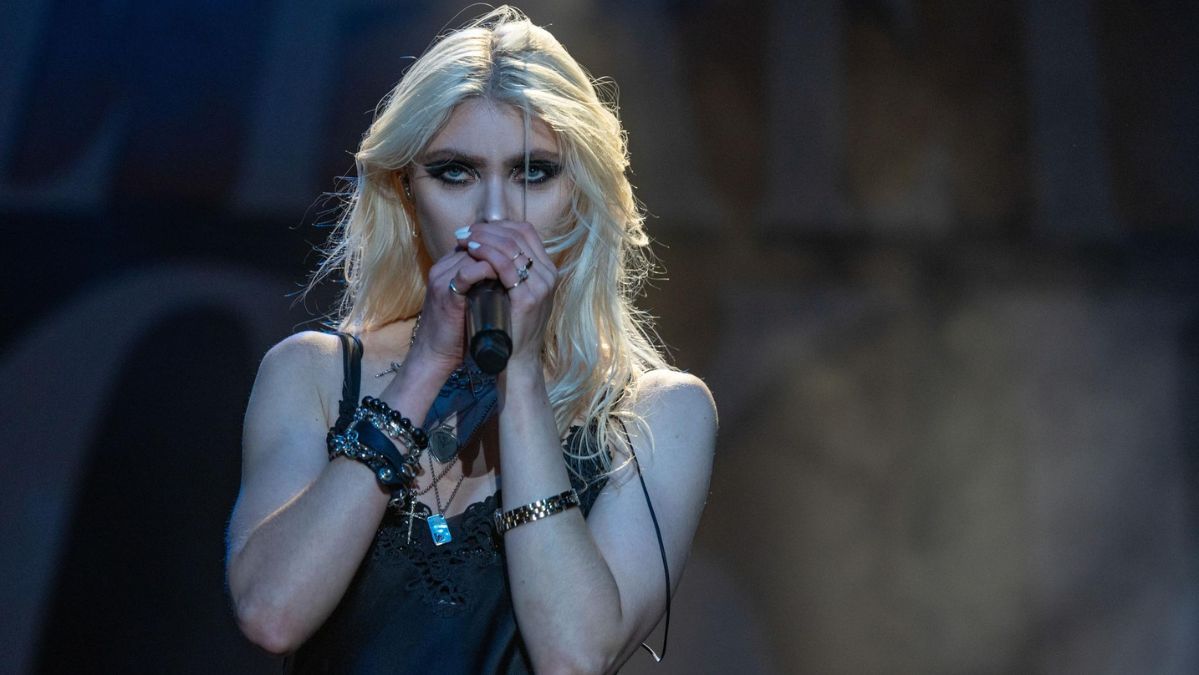 colette momsen